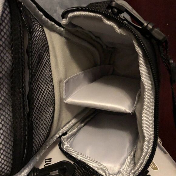 Canon EOS 3000D Rebel T100 Camera NWB.      CB - Picture 7 of 9